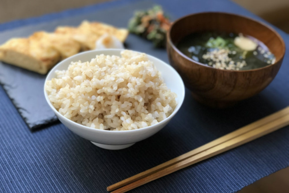 玄米中心の和食
