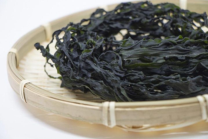 わかめは便秘に良いといわれる食品！海藻特有のぬめり成分が効果的♪ | なちゅまる